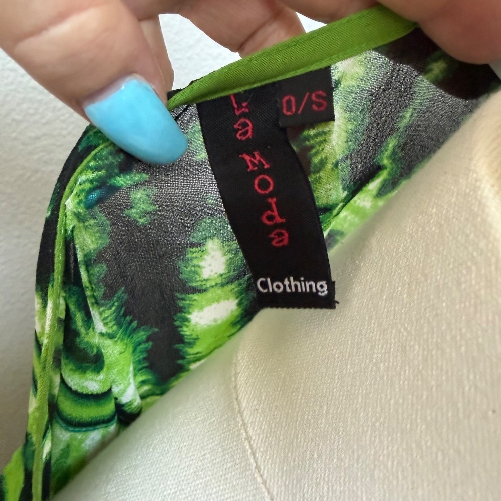 La Moda Kaftan Green Animal Print Rhinestone STUNNING OS - Picture 3 of 5
